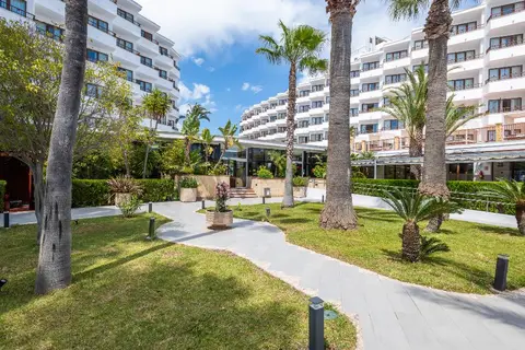 Leonardo Royal & Suites Hotel Ibiza Santa Eulalia in Santa Eulària des Riu — foto 24