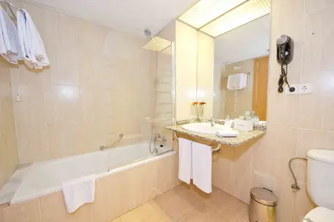 Aparthotel Atenea Vallès in Granollers — foto 27