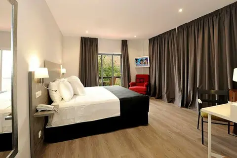 Hotel Salobrena Suites in Salobreña — foto 26
