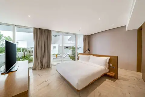 FIVE Jumeirah Village Dubai in FIVE Jumeirah Village — foto 24