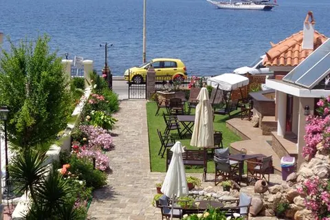 Niki Studios Seafront foto 4