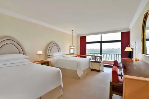 Sheraton Grand Doha Resort & Convention Hotel in Doha — foto 18
