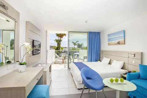 Limanaki Beach Hotel in Ayia Napa — foto 9