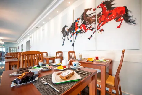 Front Lake Hotel Villa Paradiso Suite foto 4