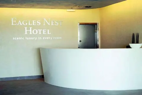 Eagles Nest Hotel in Πεύκοι — foto 26
