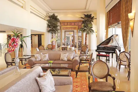 Alexander The Great Beach Hotel in Paphos — foto 20