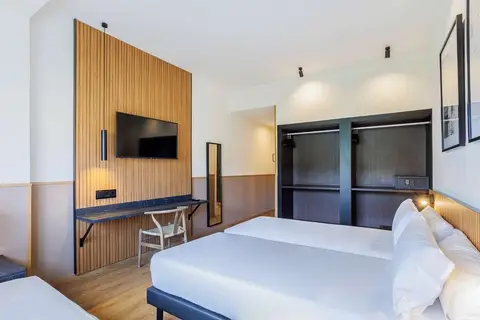 Hotel Acta Madfor in Madrid — foto 3
