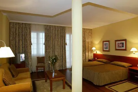Hotel dos Camoes in Ponta Delgada — foto 24
