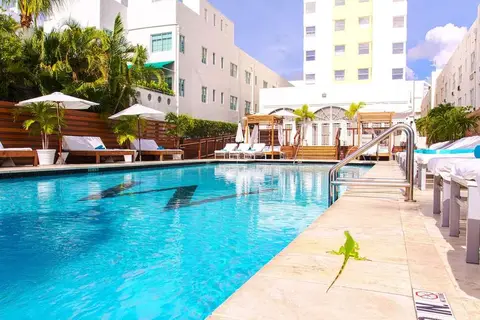 Marseilles Hotel in Miami Beach