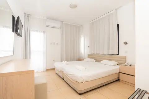 Flora Hotel Apartments in Παραλίμνι — foto 25