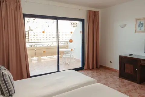 Hotel LIVVO Lago Taurito in Mogán — foto 11