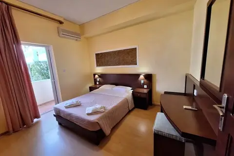 Perla Beach in Agia Marina — foto 14