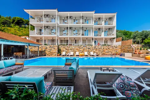 Nereides Hotel in Patitiri