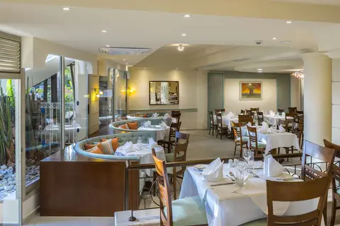Aquamare Beach Hotel & Spa in Γεροσκήπου — foto 13