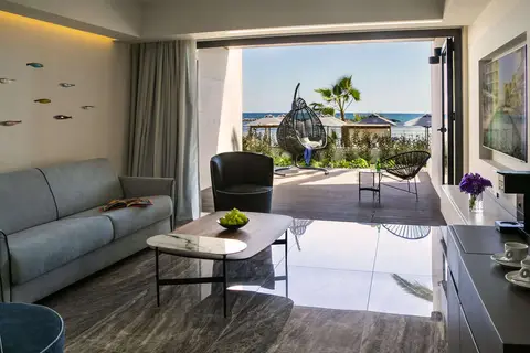 Mercure Larnaca Beach Resort in Ορόκλινη — foto 20