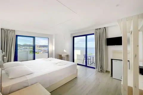 Raffaello Beach Hotel in Φαληράκι — foto 6