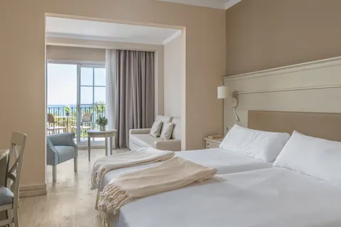Iberostar Waves Malaga Playa in Torrox-Costa — foto 12