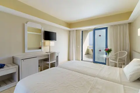Pearl Beach Hotel in Rethimnon — foto 20