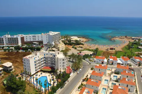 Captain Pier Hotel in Παραλίμνι — foto 13