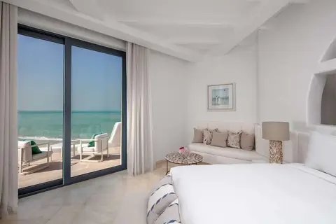 Anantara Retreat Santorini Abu Dhabi in Abu Dhabi — foto 4