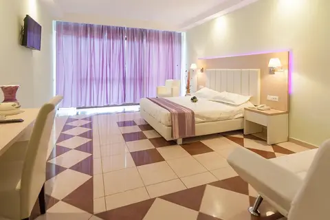 Blue Princess Beach Hotel and Suites in Λιαπάδες — foto 15