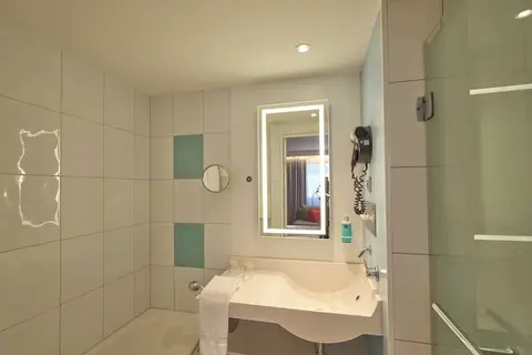 Novotel Munchen City in München — foto 20