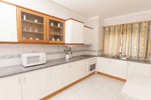 Hotel Plaza Real in Mexilhoeira Grande — foto 14
