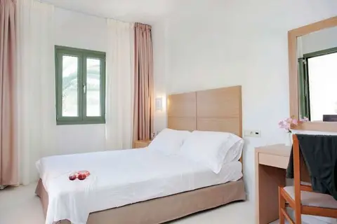 Aphrodite Hotel & Suites in Municipal Unit of Marathokabos, foto 20