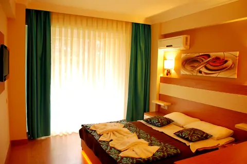 Flora Suites Hotel in Kusadasi — foto 6
