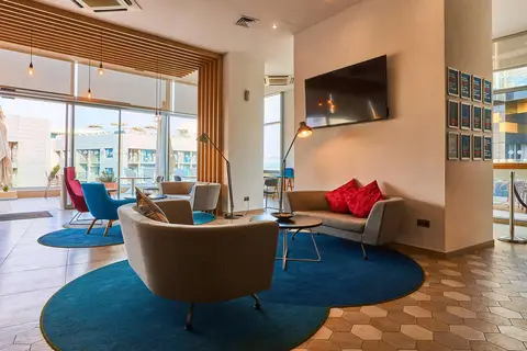 Holiday Inn Express Malta in San Ġiljan — foto 7