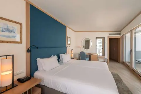 Sesimbra Oceanfront Hotel in Sesimbra — foto 3