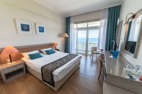 Denizkizi Hotel in Alsancak — foto 21