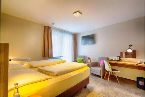 Hotel Azenberg in Stuttgart — foto 7