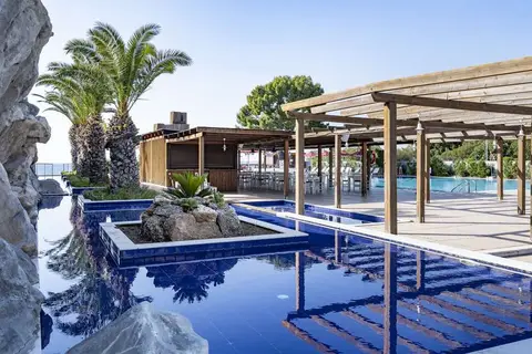 Kinetta Beach Resort & Spa in Κινέτα — foto 17