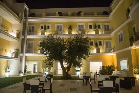 Victoria Palace in Gallipoli — foto 13
