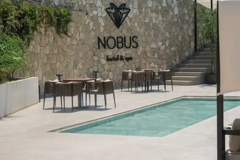 Nobus Hotel in Vlora — foto 15