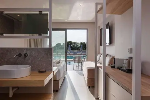 Nima Boutique Hotel in Dramia — foto 4