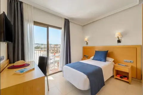 Hotel Vibra S´Estanyol in Sant Antoni de Portmany — foto 29