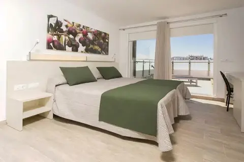 Hostal Mari in Sant Antoni de Portmany — foto 26