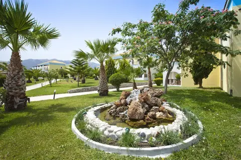 Corali Hotel in Τιγκάκι — foto 11