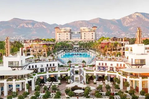 Cratos Premium Hotel & Casino in Girne, foto 9