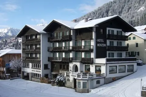 Hotel Monzoni in Pozza di Fassa