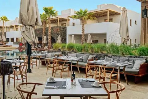 Raddison Blu Zaffron Resort in Thira Municipal Unit, foto 17