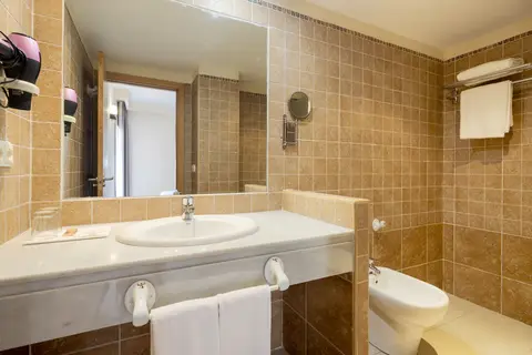 Aparthotel ILUNION Sancti Petri in Chiclana de la Frontera — foto 29