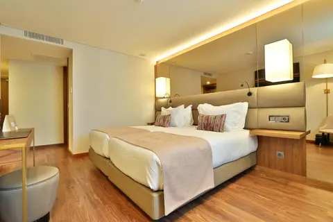 Turim Iberia Hotel in Lissabon — foto 28