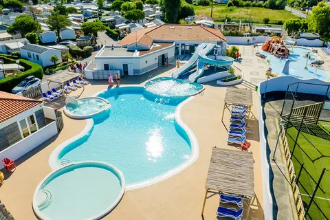 Camping Les Aventuriers De La Calypso in Saint-Jean-de-Monts