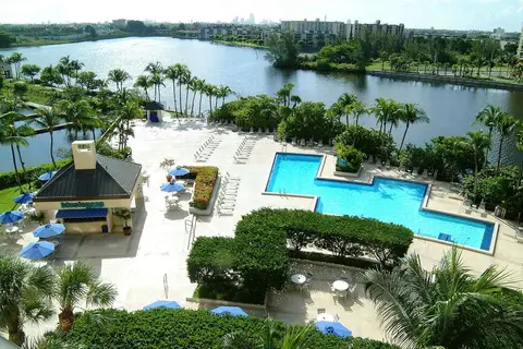 Hilton Miami Airport Blue Lagoon in Hilton Miami Airport — foto 9