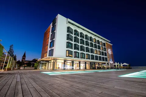 Lake Geneva Hotel in Versoix — foto 10