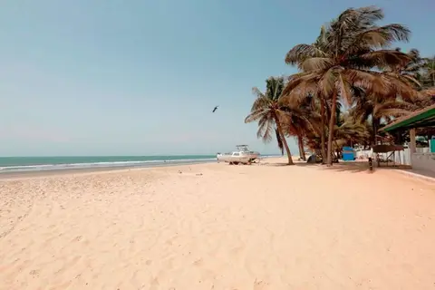 Bungalow Beach Hotel in Serrekunda — foto 14