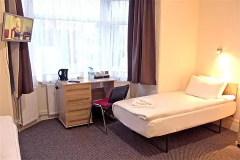OYO Central Hotel Golders Green in Londen — foto 13
